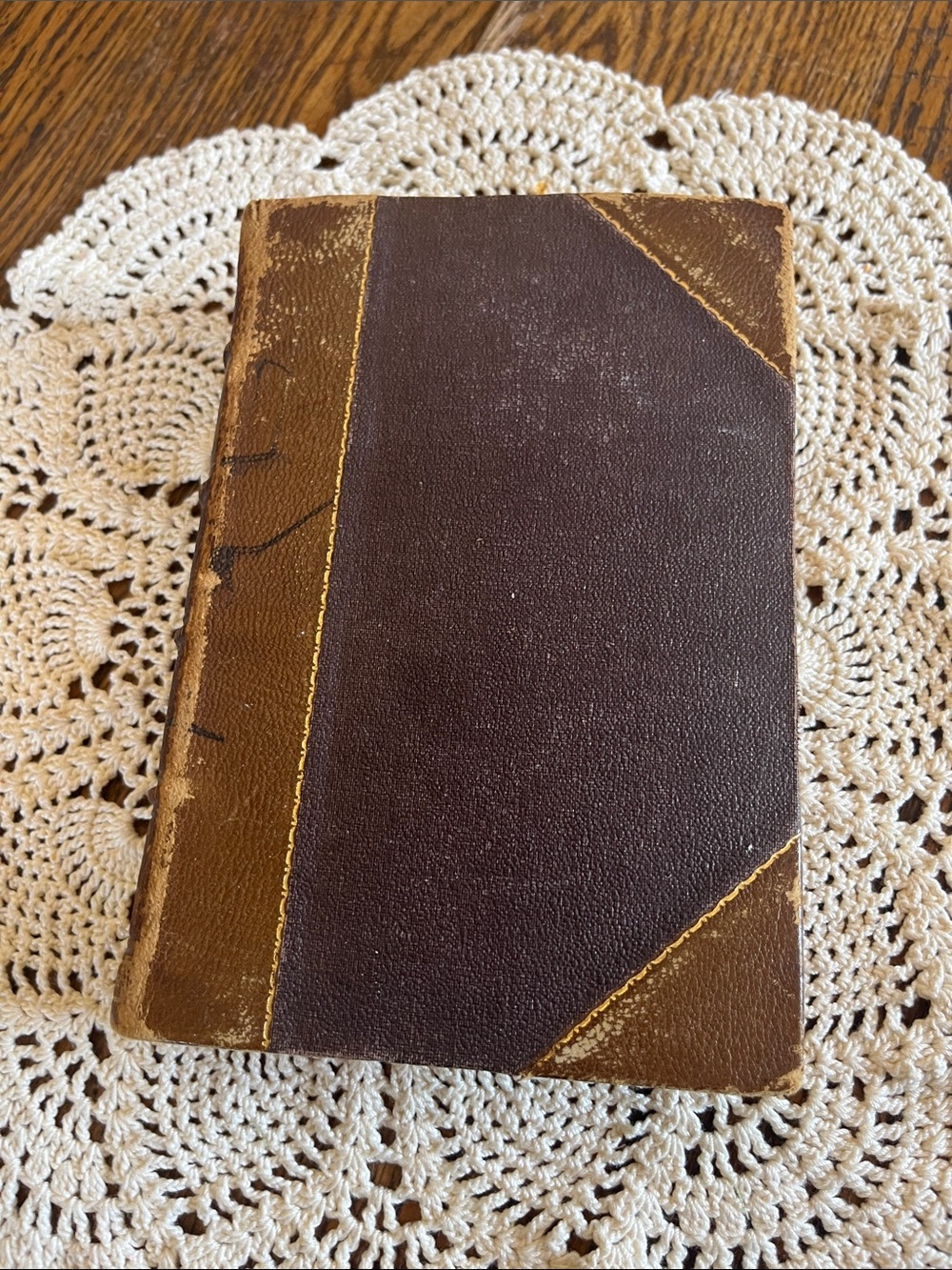 Vintage Brown Leather Hardcove Shakespeare 1868  Book - Picture 2 of 8